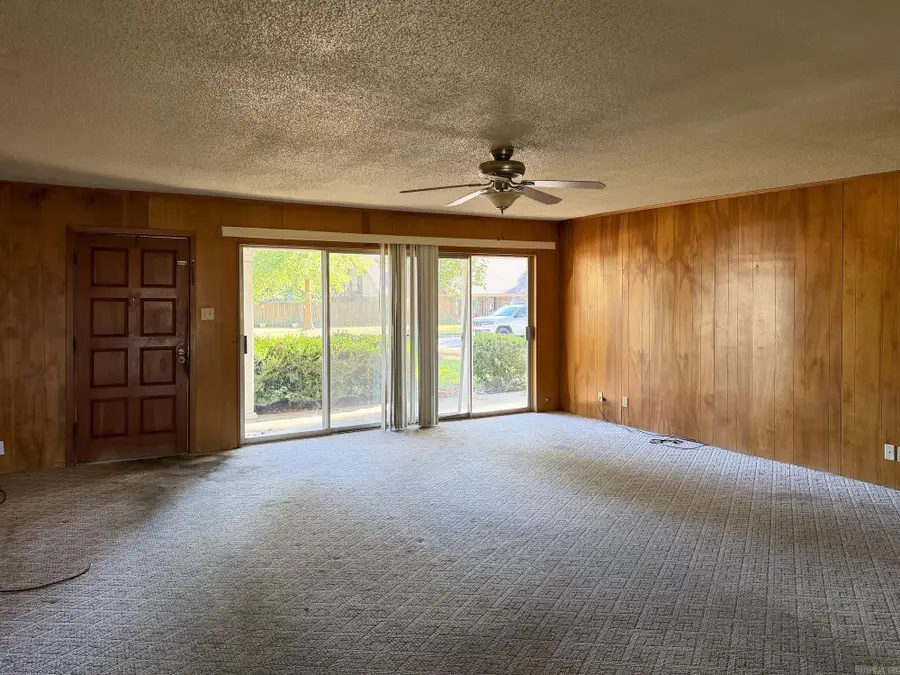 105 Woodbriar Way, Wake Village, TX 75501 - #3