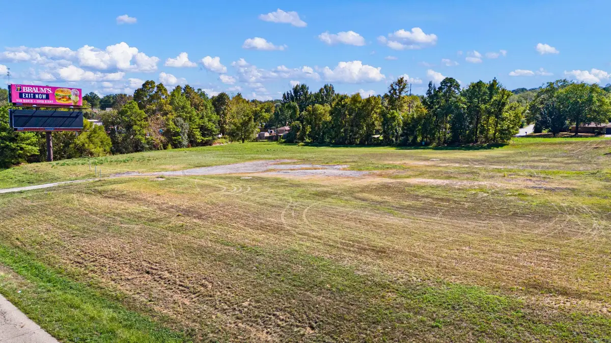 619 Access Road, Van Buren, AR 72956 - #1