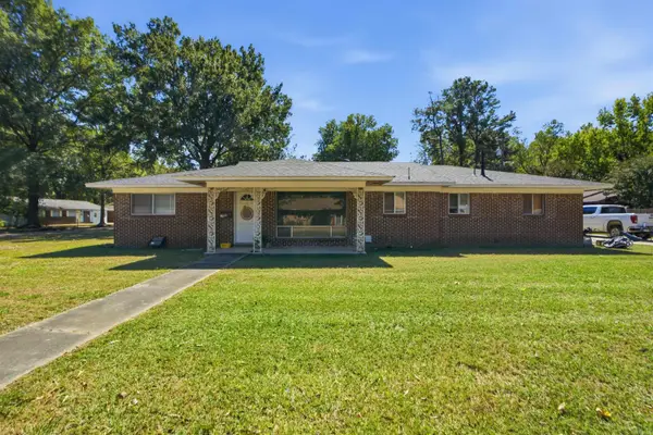 129 E Cloverdale Dr, Brinkley, AR 72021