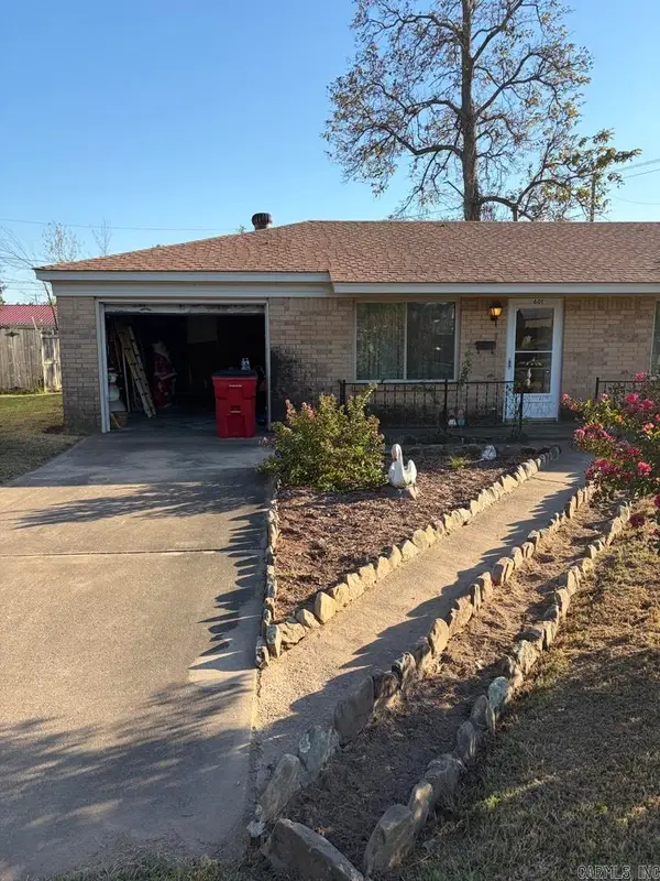 601 Green St, Dardanelle, AR 72834