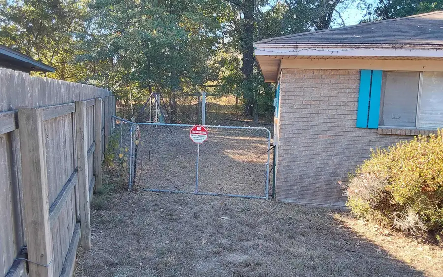 1218 S Long Street, Stuttgart, AR 72160 - #3