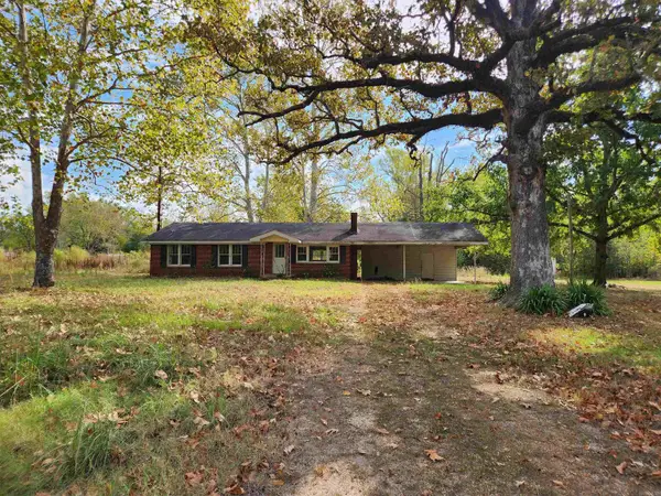 2638 Garnett Rd Road, Star City, AR 71667