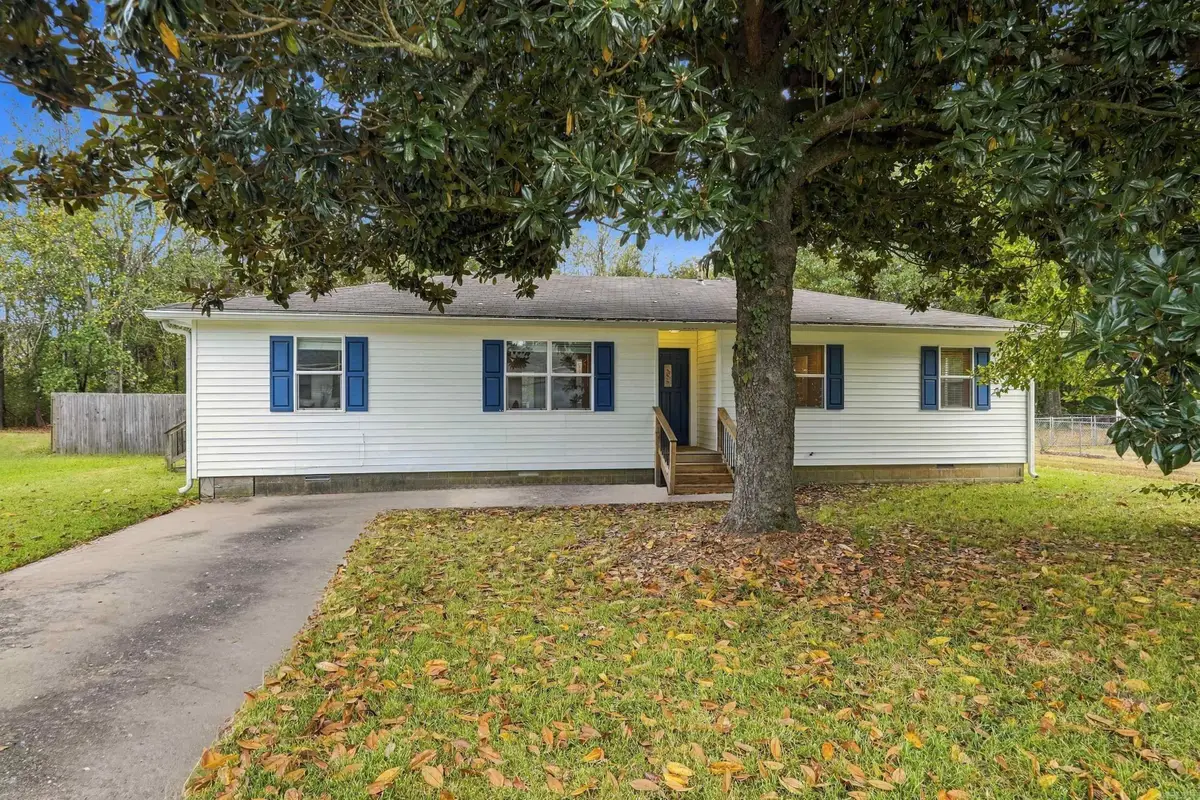 2605 W Robinhood Dr, Bryant, AR 72019 - #1