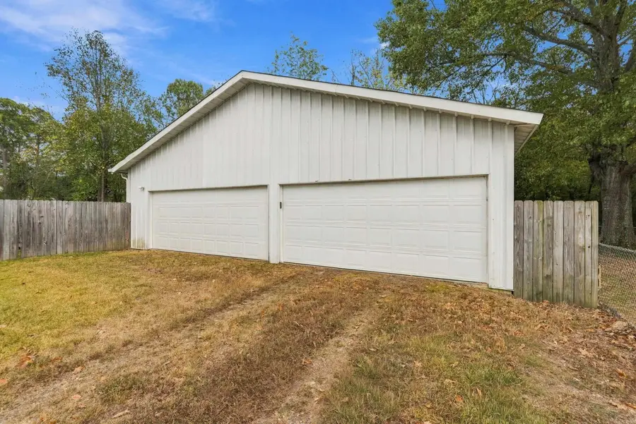 2605 W Robinhood Dr, Bryant, AR 72019 - #3
