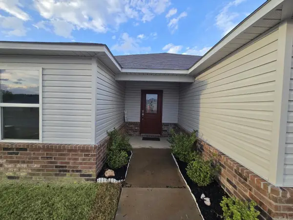 4016 Redberry Court, Alexander, AR 72002