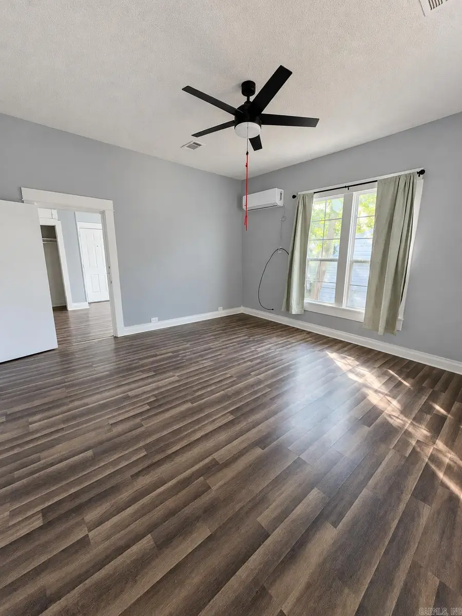 717 Baker St Street, Malvern, AR 72104 - #2