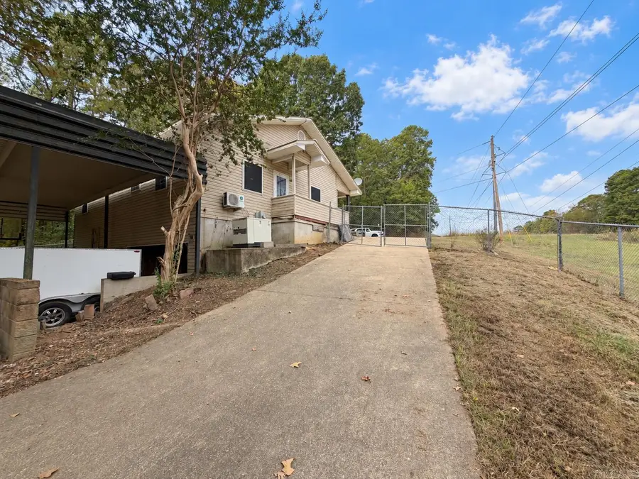 420 Diamondhead Dr, Hot Springs, AR 71913 - #3