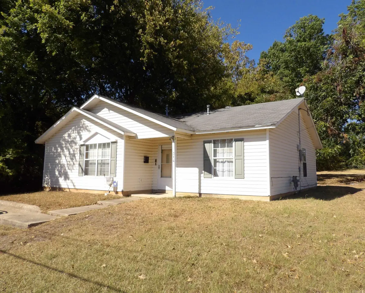 314 W Jackson Street, Monticello, AR 71655 - #1
