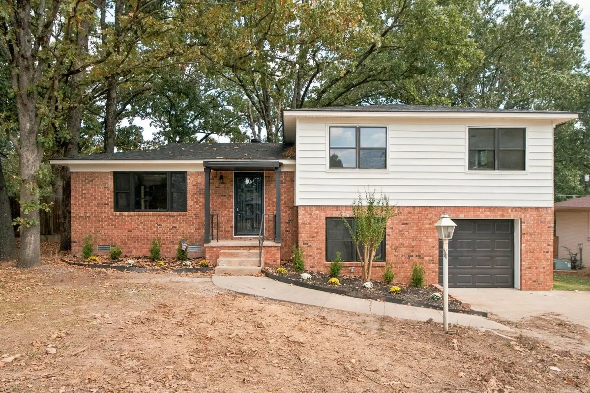 8704 Holiday Drive, Sherwood, AR 72120 - #1