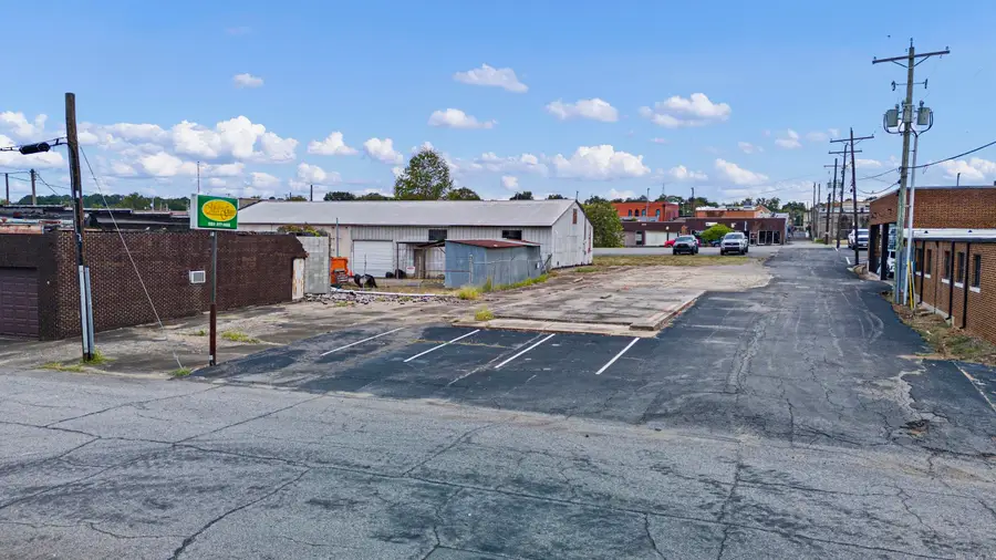210 E Elm Street, Morrilton, AR 72110 - #2