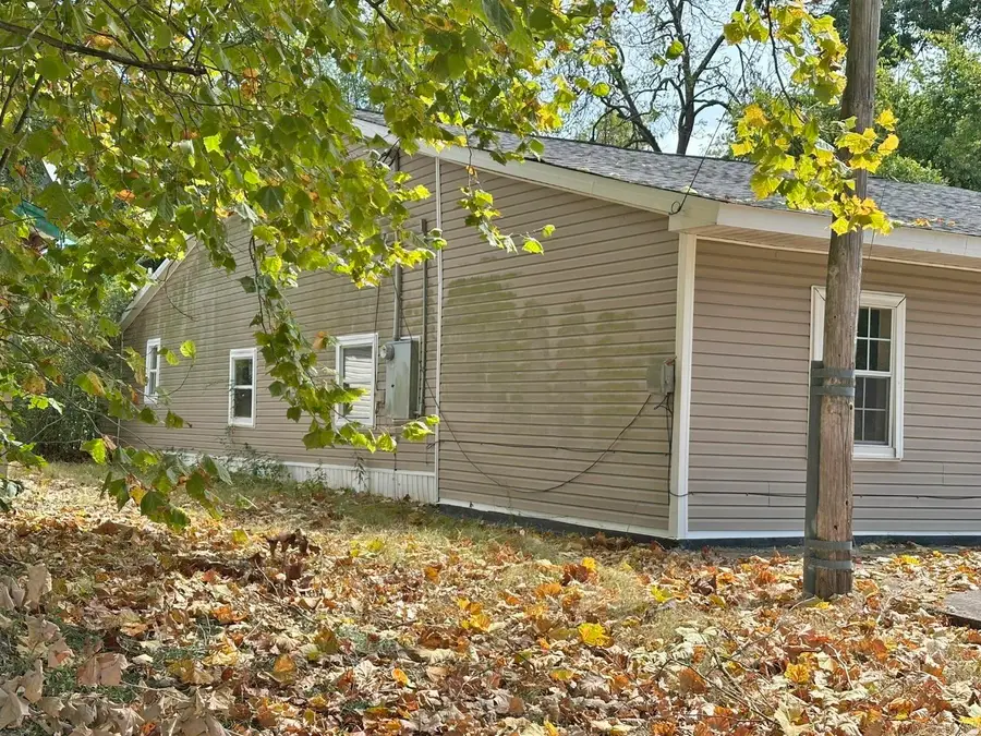 1007 S Holly Street, Pine Bluff, AR 71603 - #3