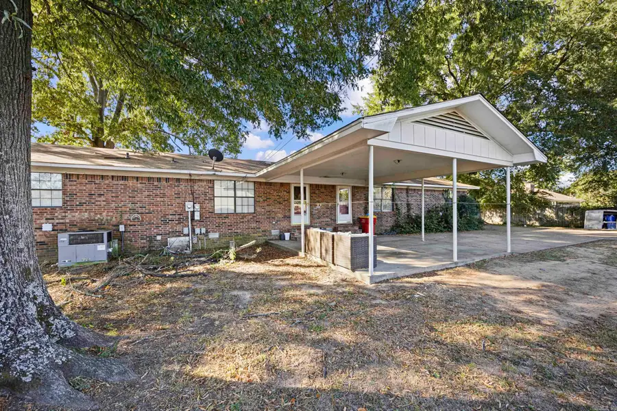 111 Shadybrook Drive, Morrilton, AR 72110 - #3