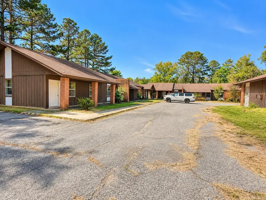 1102 Crestwood Drive, Gurdon, AR 71743 - #3