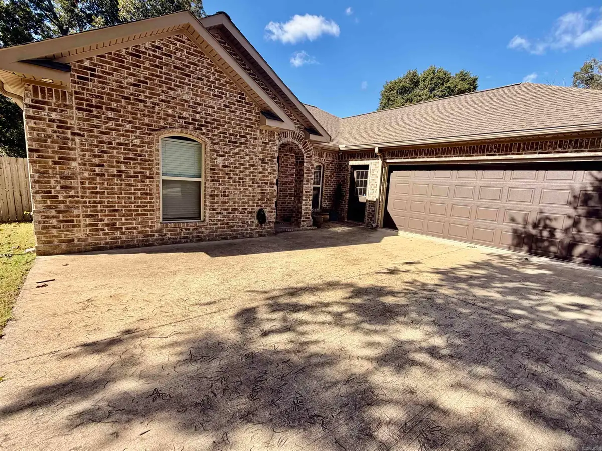 200 S Holt Avenue, Tuckerman, AR 72473 - #1