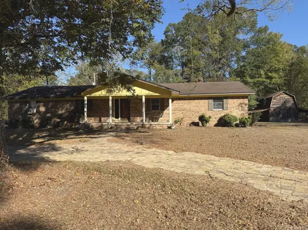 302 9th Avenue, Leola, AR 72084