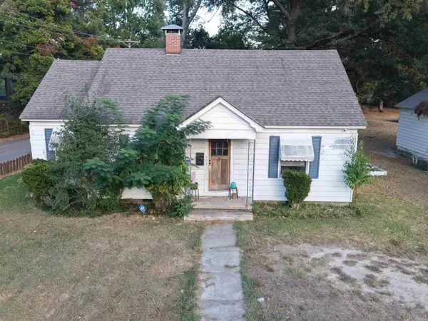 303 S Gabbert Street, Monticello, AR 71655