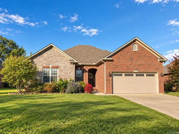 1025 Champions, Conway, AR 72034