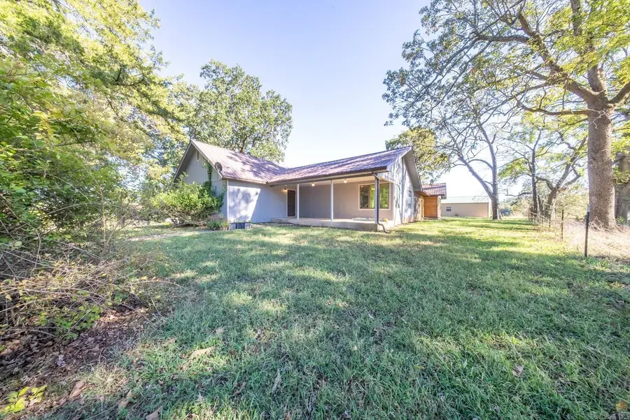 111 Robinson Street, Mammoth Spring, AR 72554 - #3