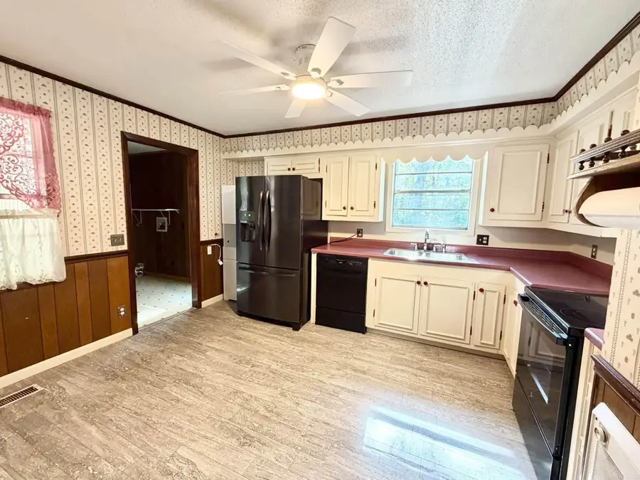 209 Eagle Circle, Mountain View, AR 72560 - #3