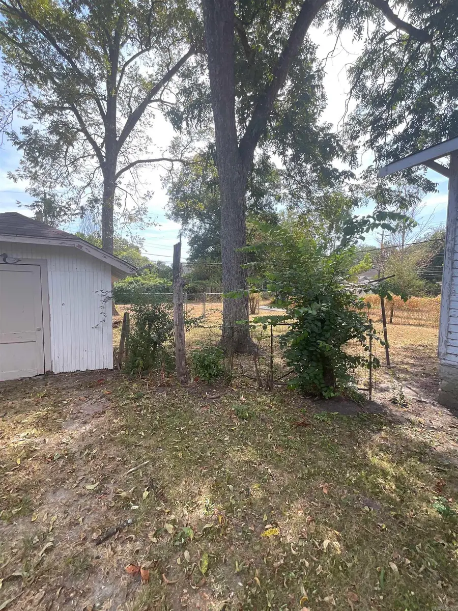 809 S Lowe Street, Stuttgart, AR 72160 - #3