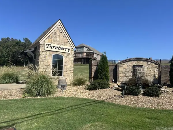 1045 Turnberry Drive, Conway, AR 72034