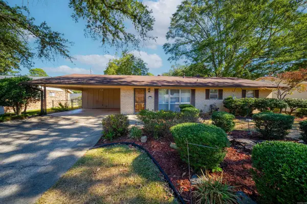 111 Alderman Dr, El Dorado, AR 71730