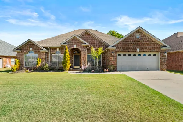 323 Maranes Circle, Maumelle, AR 72113
