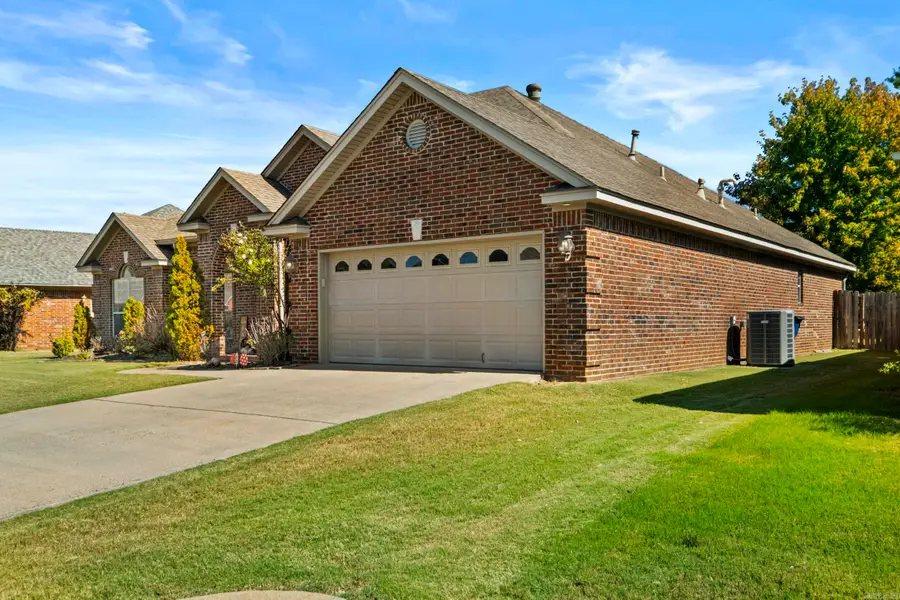 323 Maranes Circle, Maumelle, AR 72113 - #3