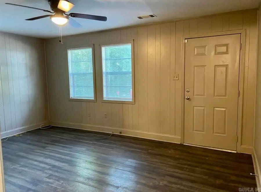 101 Linda Ln, North Little Rock, AR 72117 - #2