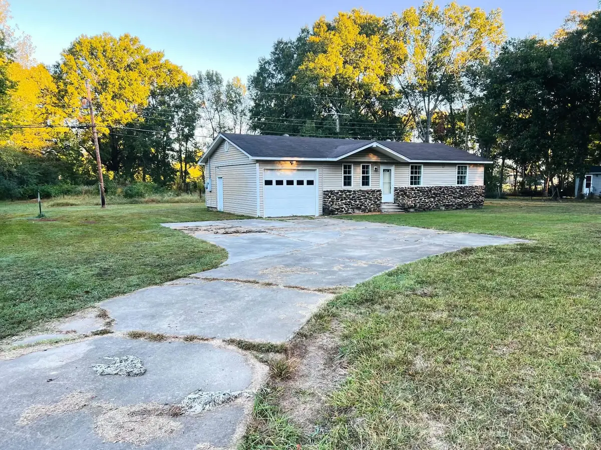 723 E Center Street, Beebe, AR 72012 - #1