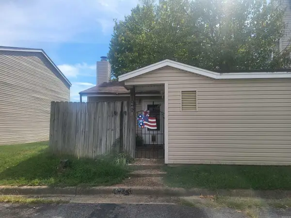 1 Shelby Drive #401, Sherwood, AR 72120