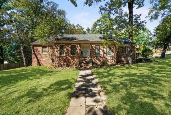 4 Nob Hill Cove, Little Rock, AR 72205