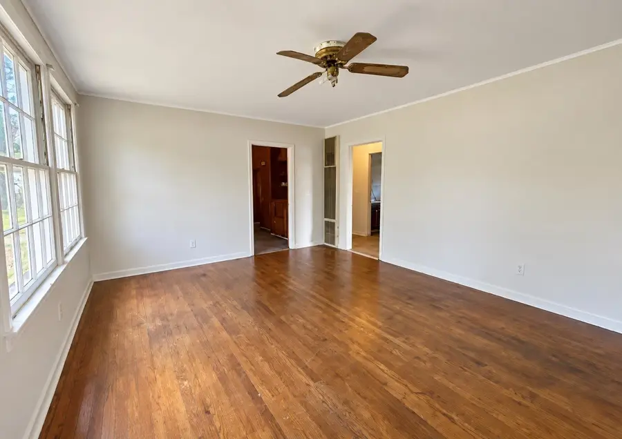 2402-2404 S Walnut Street, Pine Bluff, AR 71601 - #2