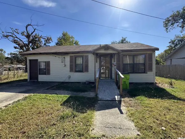 315 E Cherry Street, Lonoke, AR 72086