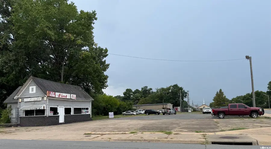 1322 E Broadway St, North Little Rock, AR 72114 - #2