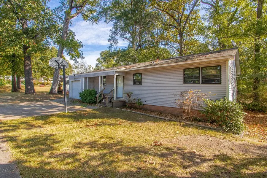 4705 Elmwood Drive, Little Rock, AR 72204 - #2