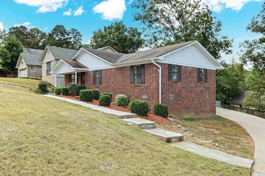 506 Parkway Place Drive, Little Rock, AR 72211 - #2