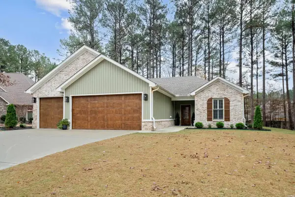 24 Gloria Drive, Hot Springs Village, AR 71909