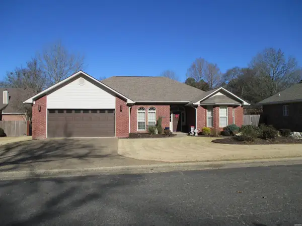 205 St Charles Circle, Hot Springs, AR 71901