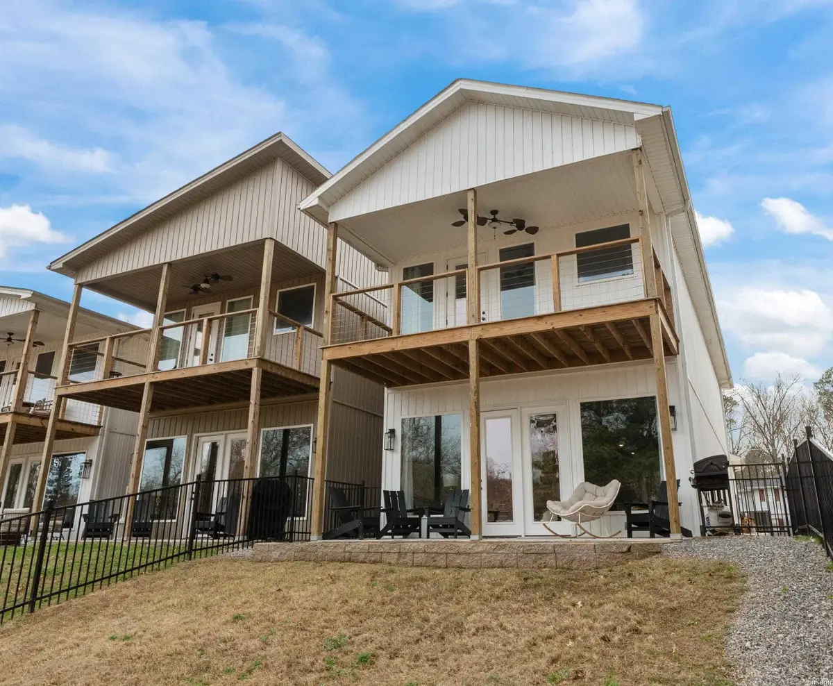 215 Long Beach Drive, Hot Springs, AR 71913 - Image #1