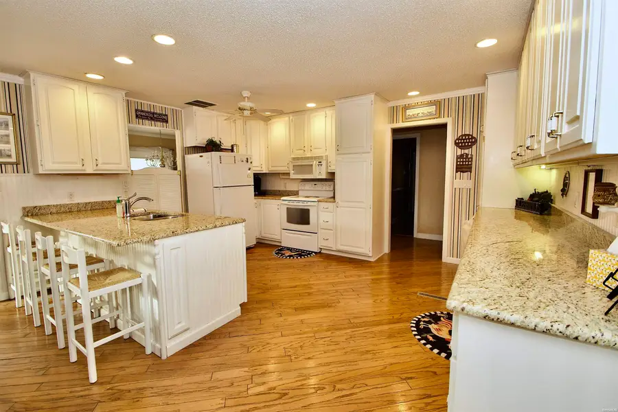 18 Seville Lane, Hot Springs Village, AR 71909 - #3