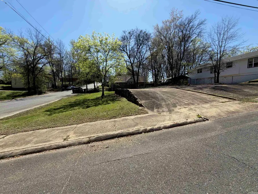 000 Oakcliff, Hot Springs, AR 71901 - #2