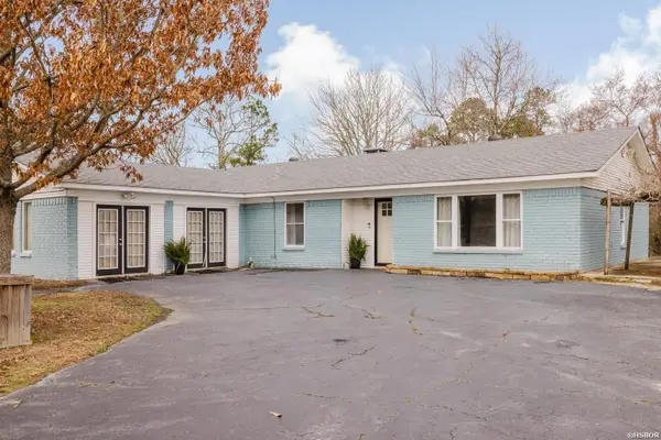 104 Rainbow Lane, Hot Springs, AR 71913