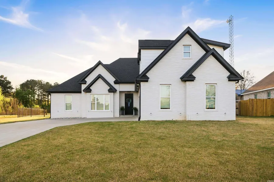 303 Blue Bell Court, Hot Springs, AR 71901 - #2