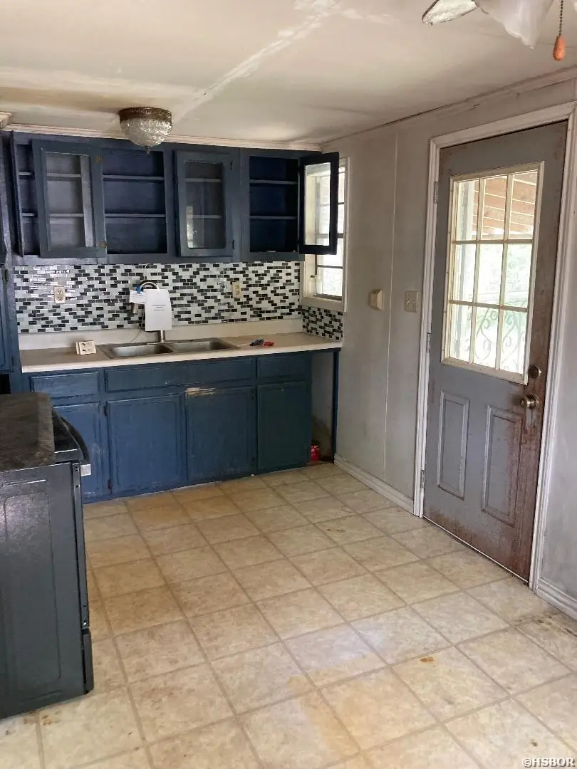 124 W Elm Street, Mount Ida, AR 71957 - #2