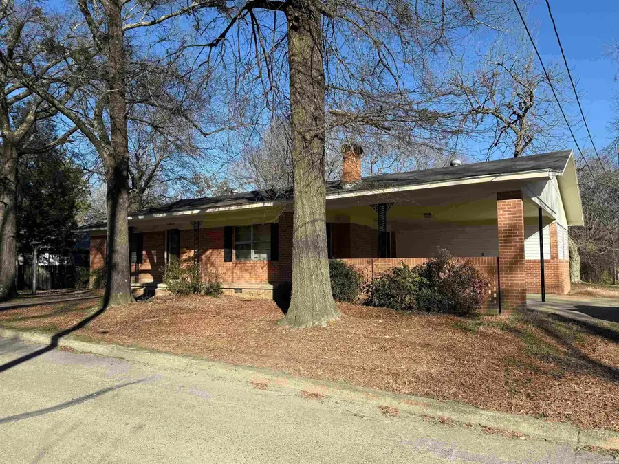 410 N 15th Street, Arkadelphia, AR 71923 - #3