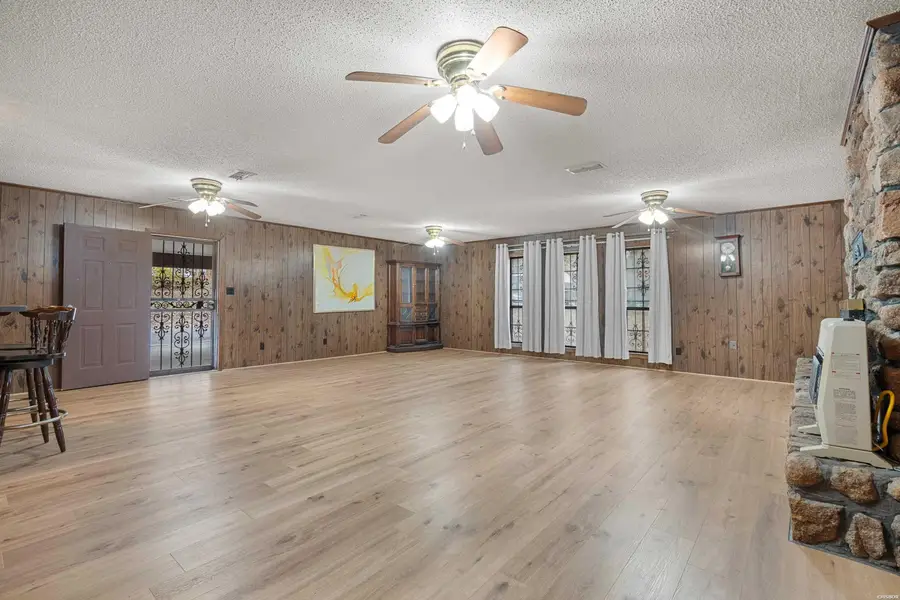 1068 Spring House Road, Malvern, AR 72104 - #2