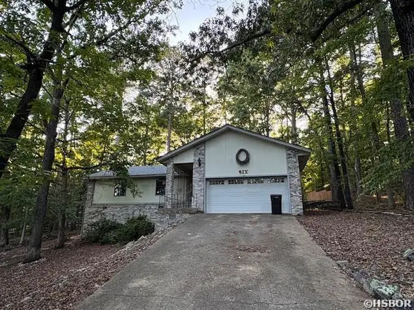 6 N Badalona Drive, Hot Springs Village, AR 71909