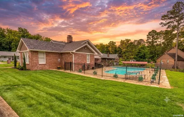 105 Waters Edge Cove, Hot Springs, AR 71901