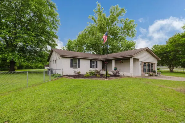 8524 Hart, Benton, AR 72019